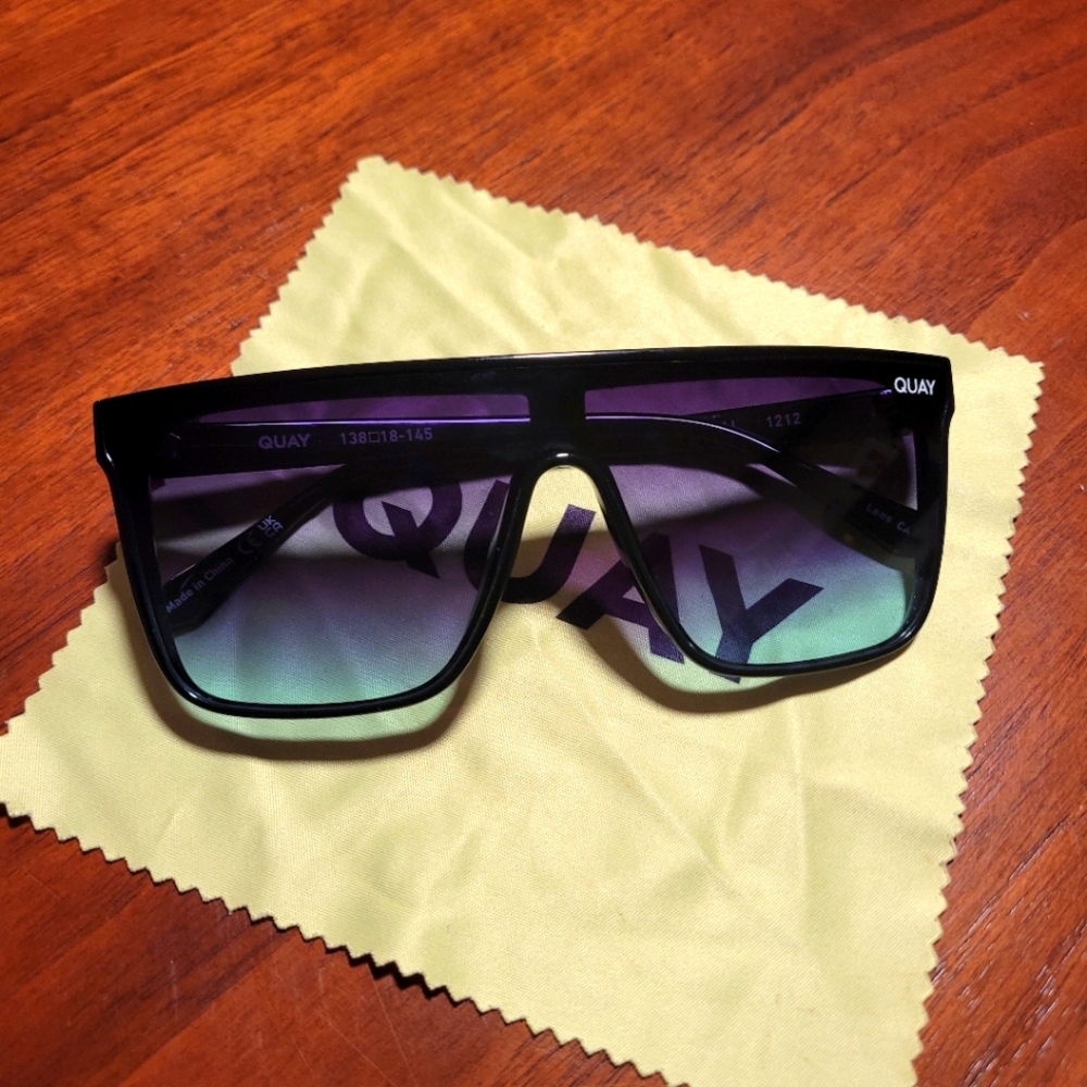 Quay Sunglasses Nightfall
